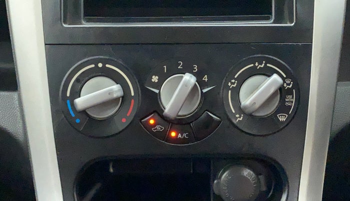 2012 Maruti Ritz VXI, Petrol, Manual, 82,558 km, AC Unit - Car heater not working