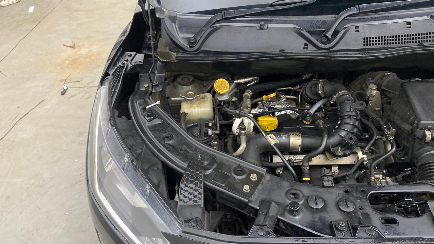 2022 Nissan MAGNITE XV PREMIUM TURBO CVT, Petrol, Automatic, 99,344 km, Engine View - Right
