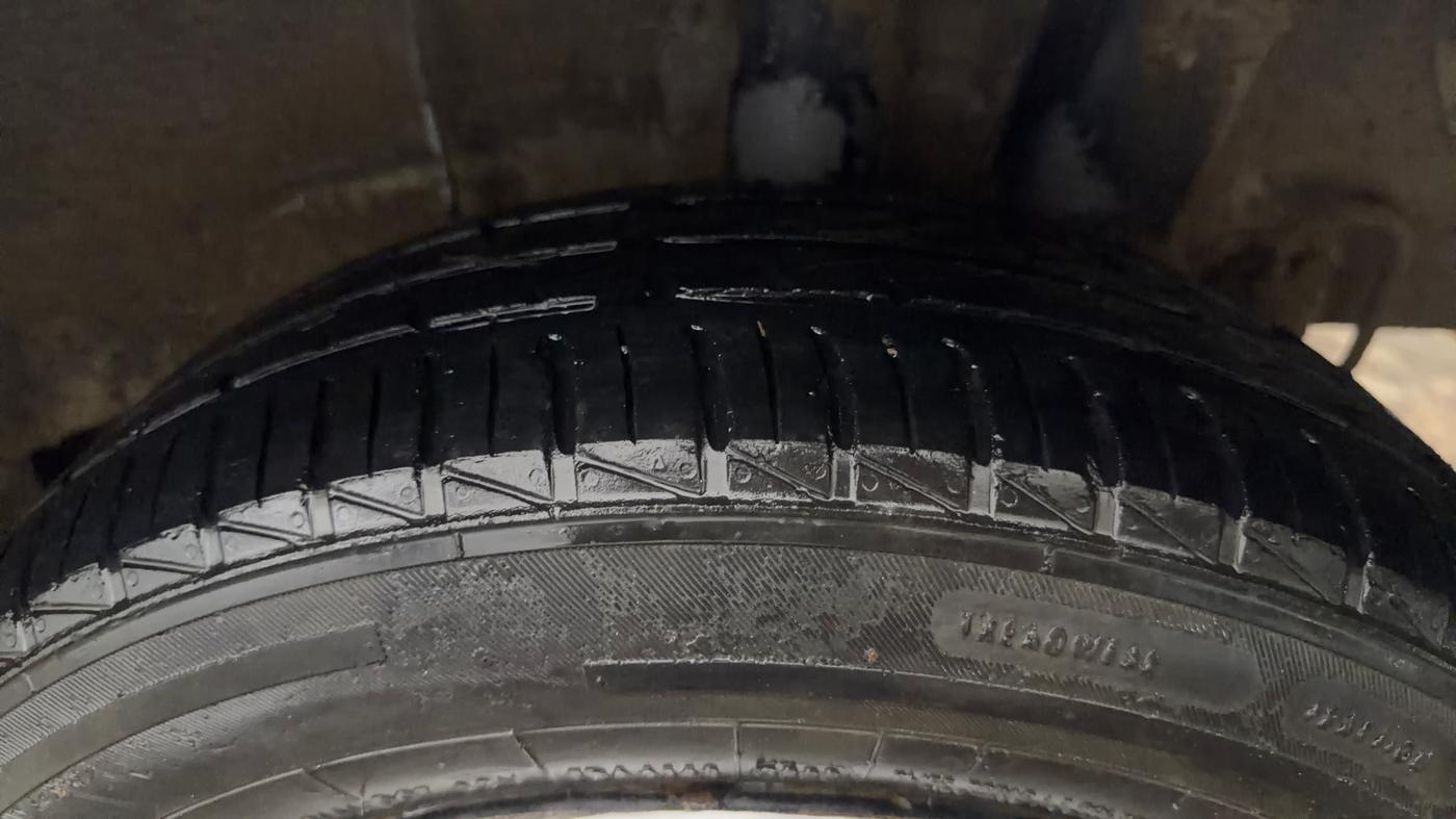 2019 Hyundai Grand i10 ASTA 1.2 KAPPA VTVT, Petrol, Manual, 1,48,028 km, Left Rear Tyre Tread