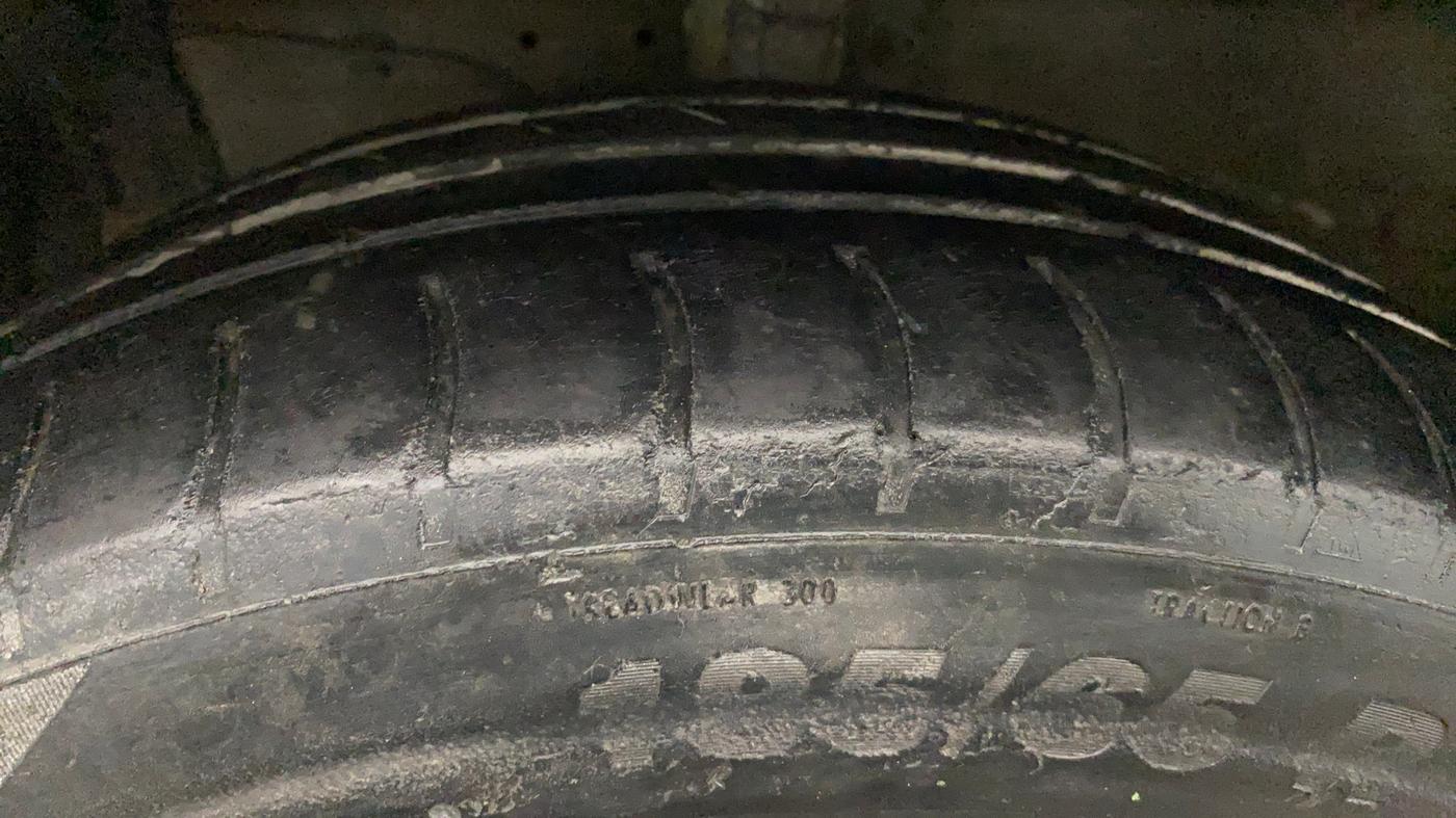 2015 Maruti Ertiga VDI ABS, Diesel, Manual, 99,532 km, Left Front Tyre Tread