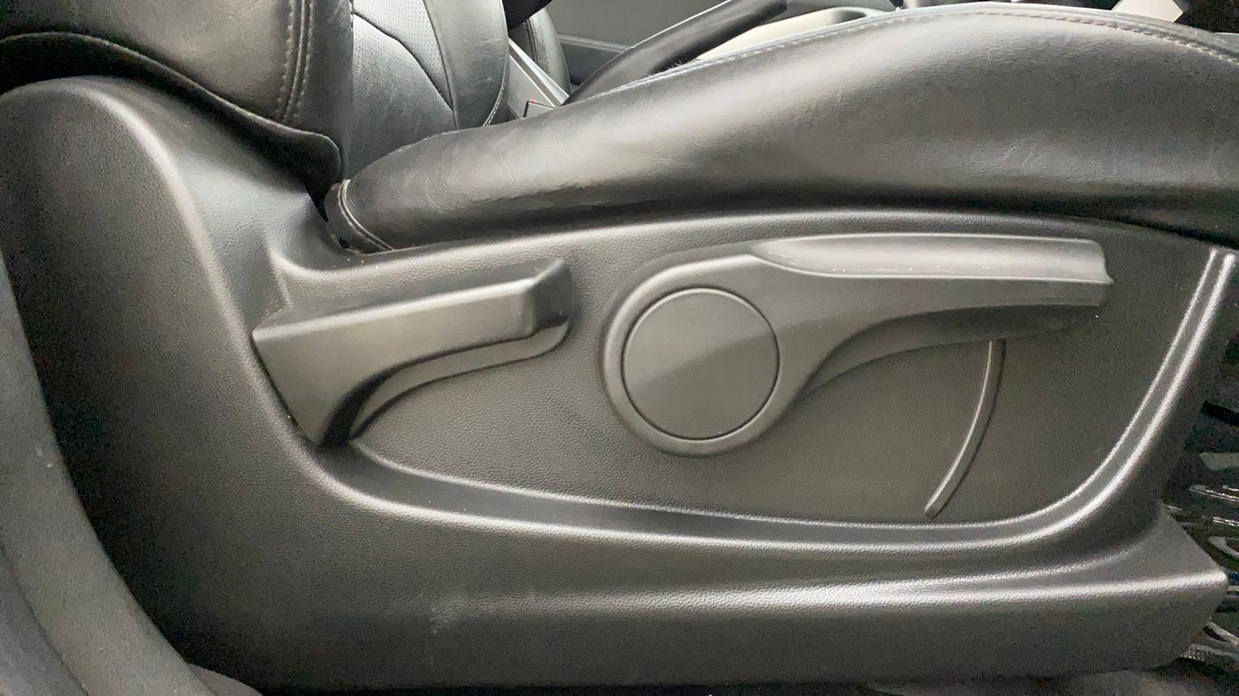 2020 MG HECTOR SUPER 1.5 PETROL, Petrol, Manual, 42,005 km, Driver Side Adjustment Panel