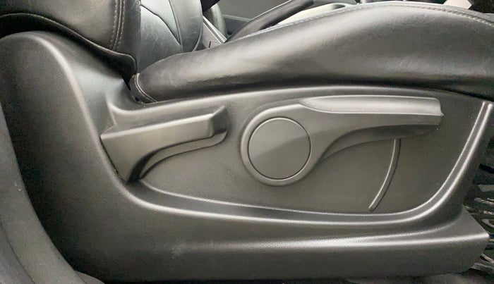 2020 MG HECTOR SUPER 1.5 PETROL, Petrol, Manual, 42,005 km, Driver Side Adjustment Panel