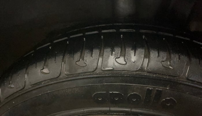 2018 Hyundai Grand i10 MAGNA 1.2 KAPPA VTVT, Petrol, Manual, 27,411 km, Left Rear Tyre Tread