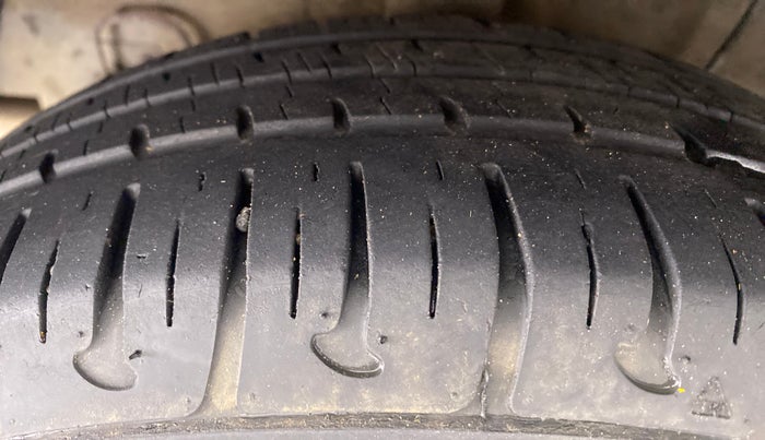 2019 Hyundai Grand i10 MAGNA 1.2 KAPPA VTVT, Petrol, Manual, 20,963 km, Right Rear Tyre Tread
