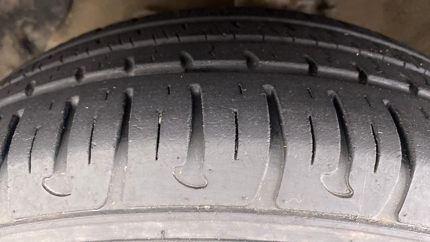 2019 Hyundai Grand i10 MAGNA 1.2 KAPPA VTVT, Petrol, Manual, 20,963 km, Left Front Tyre Tread