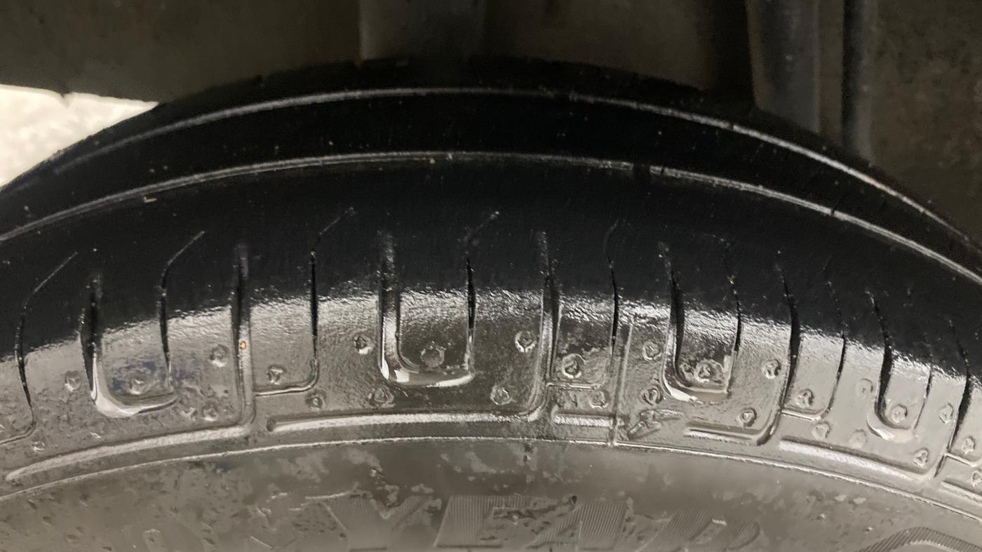 2019 Renault Kwid RXL, Petrol, Manual, 82,015 km, Right Rear Tyre Tread