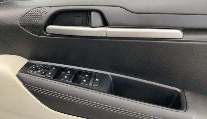 2023 KIA SONET HTX 1.5 AT, Diesel, Automatic, 51,848 km, Driver Side Door Panels Control