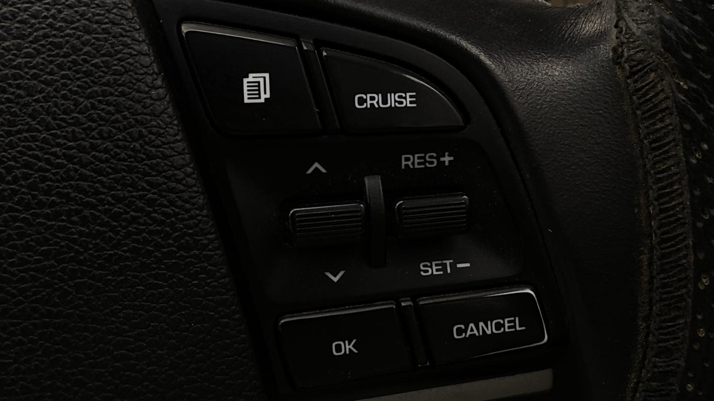 2019 Hyundai Tucson GLS 2WD AT PETROL, Petrol, Automatic, 79,823 km, Adaptive Cruise Control