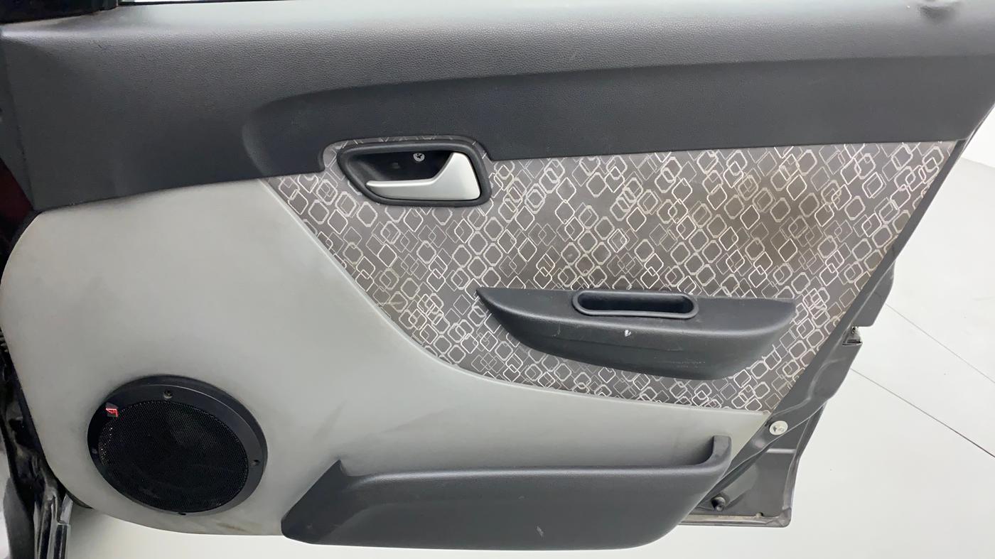 2018 Maruti Alto 800 LXI, Petrol, Manual, 41,580 km, Driver Side Door Panels Control