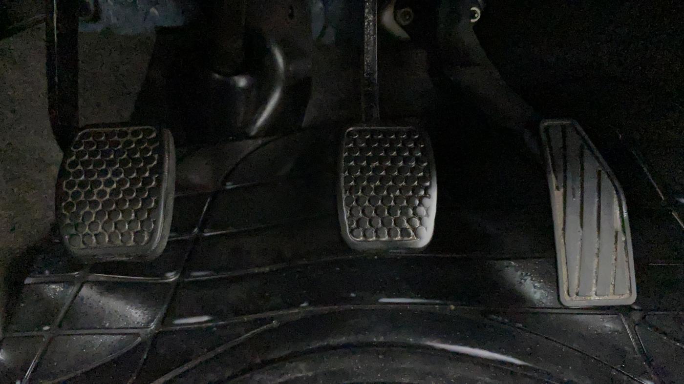 2018 Maruti Alto 800 LXI, Petrol, Manual, 41,580 km, Pedals