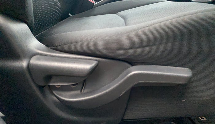 2017 Honda BR-V 1.5L I-VTEC V CVT, Petrol, Automatic, 80,108 km, Driver Side Adjustment Panel