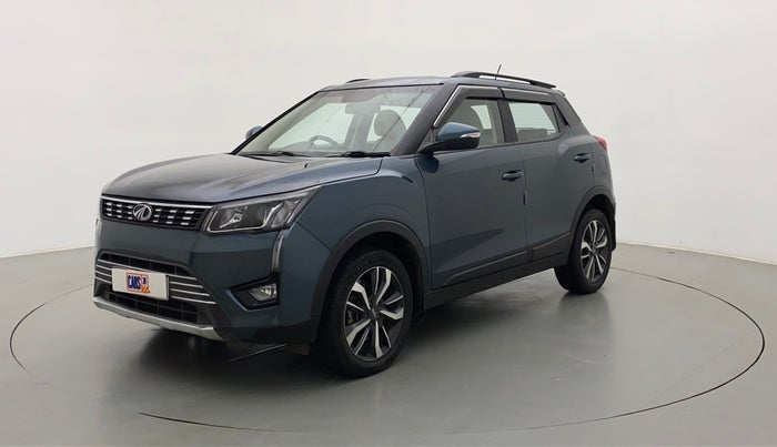 2021 Mahindra XUV300 W8 (O) 1.5 DIESEL, Diesel, Manual, 48,753 km, Left Front Diagonal