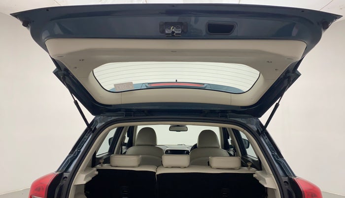 2021 Mahindra XUV300 W8 (O) 1.5 DIESEL, Diesel, Manual, 48,753 km, Boot Door Open