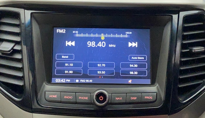 2021 Mahindra XUV300 W8 (O) 1.5 DIESEL, Diesel, Manual, 48,753 km, Infotainment System