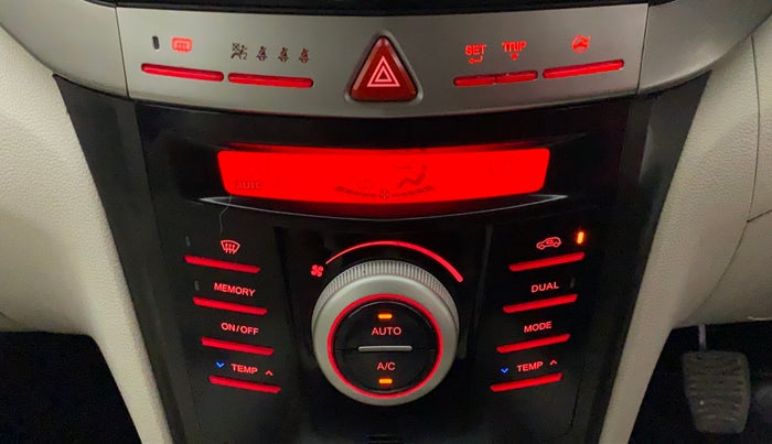 2021 Mahindra XUV300 W8 (O) 1.5 DIESEL, Diesel, Manual, 48,753 km, Automatic Climate Control