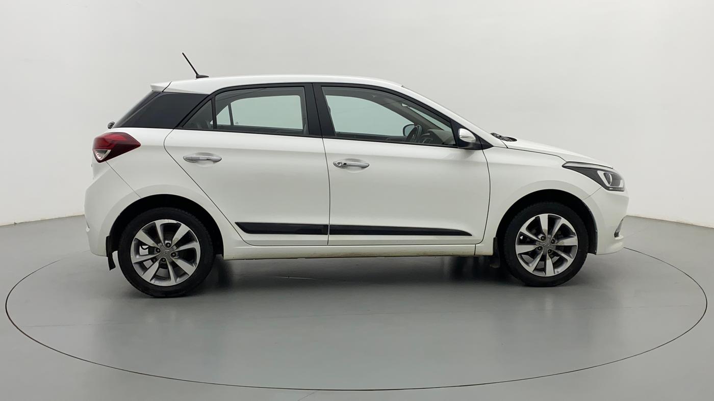 2016 Hyundai Elite i20 ASTA 1.2 (O), Petrol, Manual, 25,738 km, Right Side
