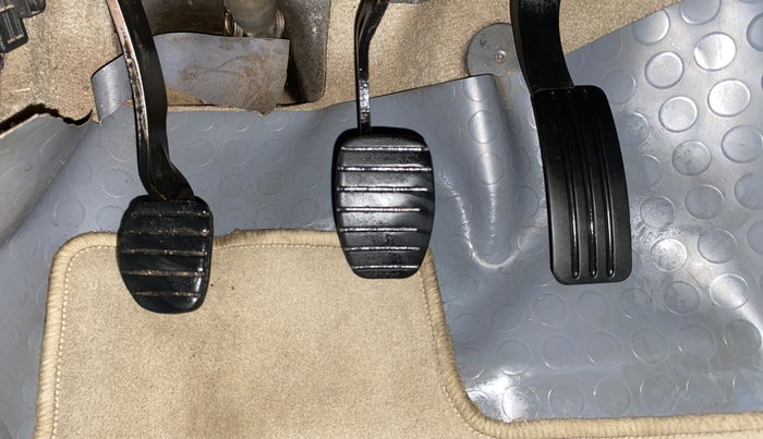 2014 Nissan Terrano XL (D), Diesel, Manual, 83,991 km, Pedals