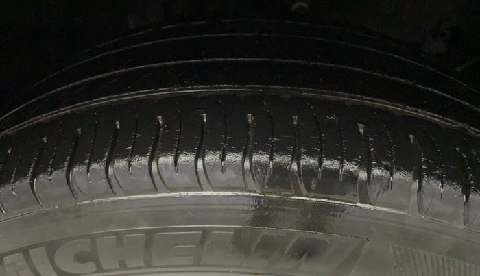 2014 Nissan Terrano XL (D), Diesel, Manual, 83,991 km, Right Front Tyre Tread