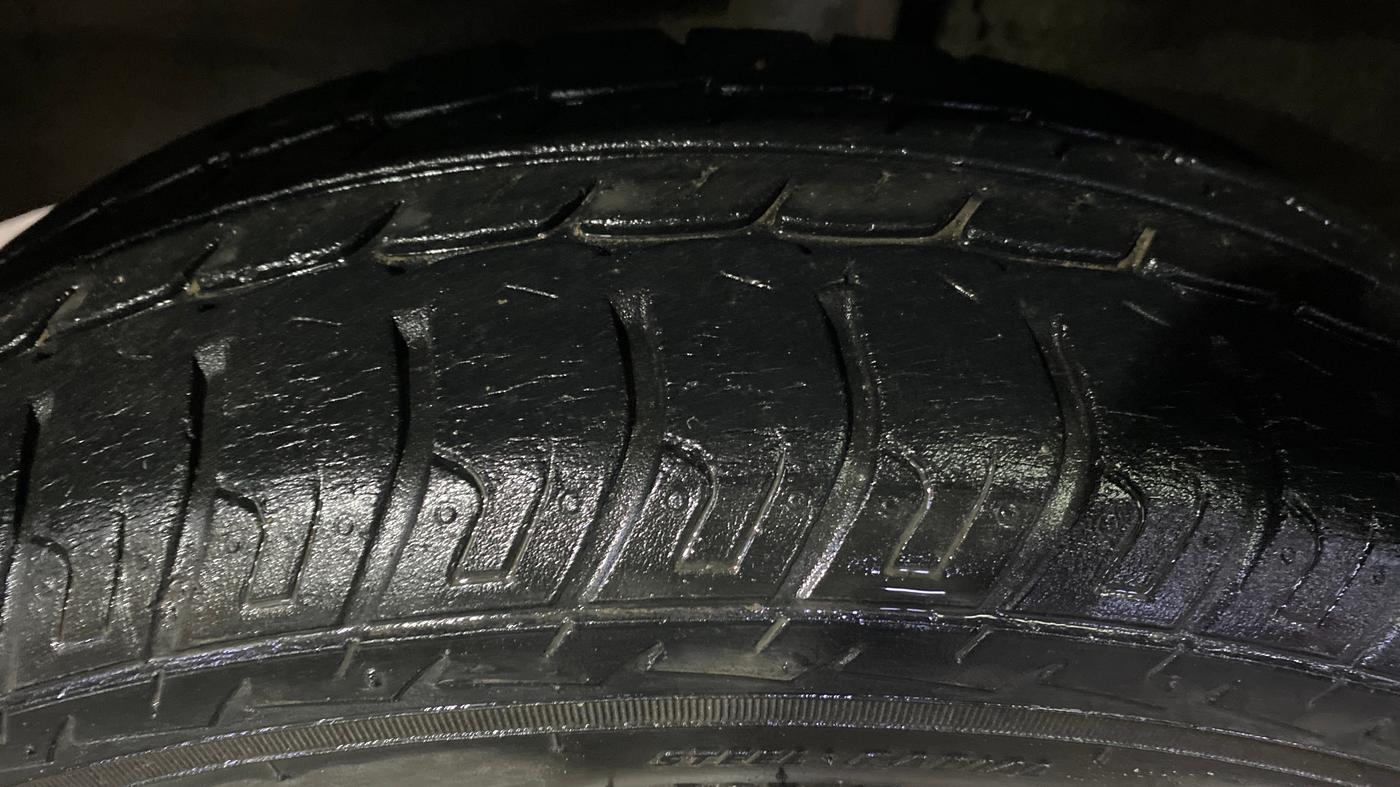 2016 Maruti Wagon R 1.0 VXI, Petrol, Manual, 26,165 km, Left Front Tyre Tread
