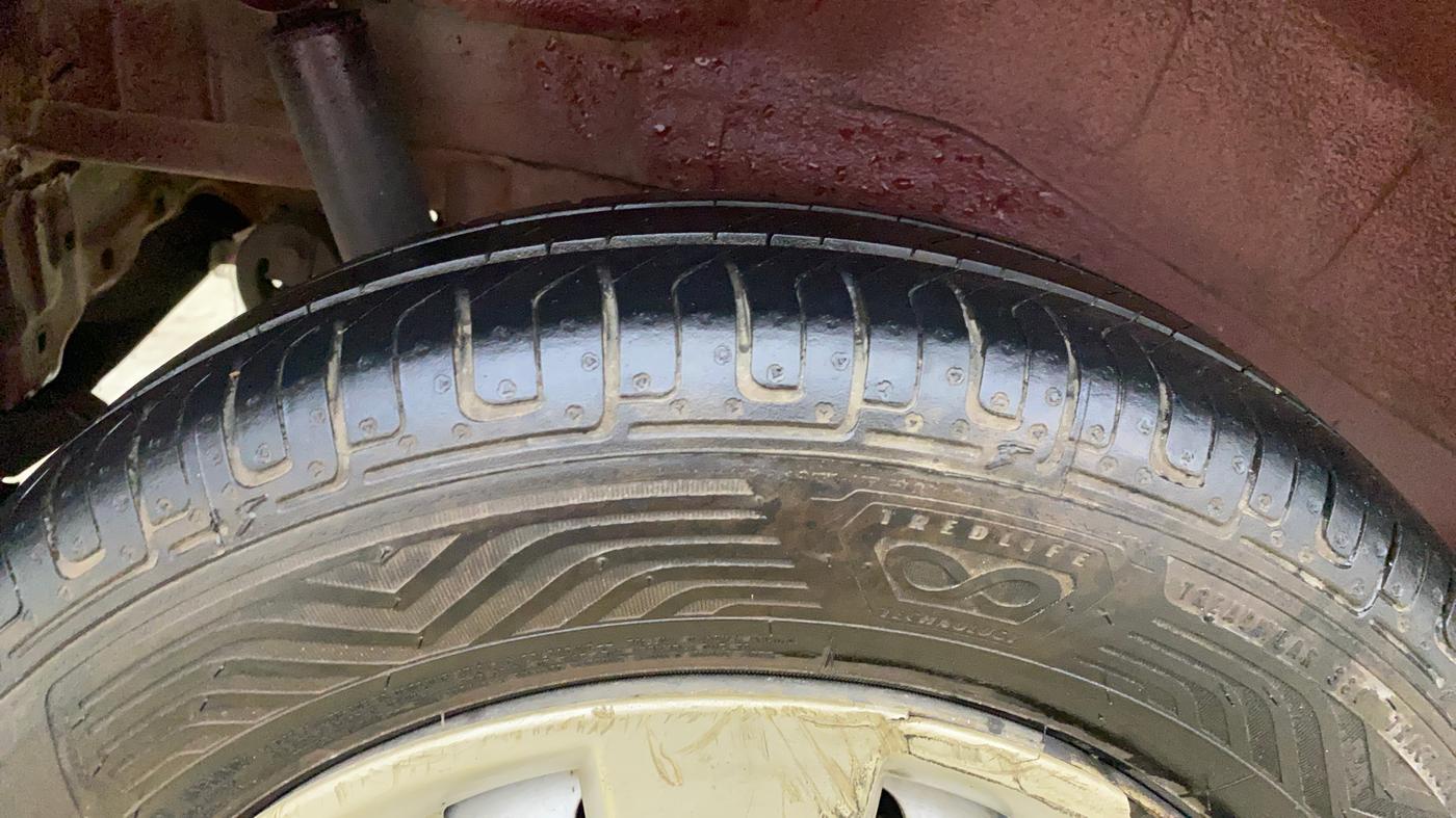 2012 Maruti Wagon R 1.0 LXI, Petrol, Manual, 44,390 km, Right Rear Tyre Tread