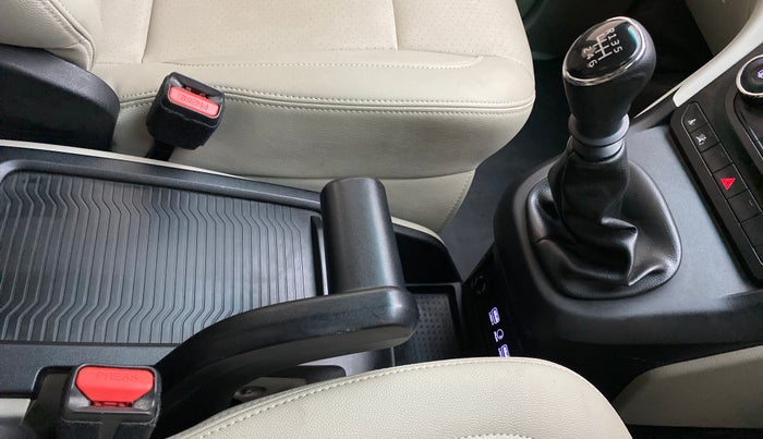 2018 Mahindra MARAZZO M8 7 STR, Diesel, Manual, 17,346 km, Gear Lever