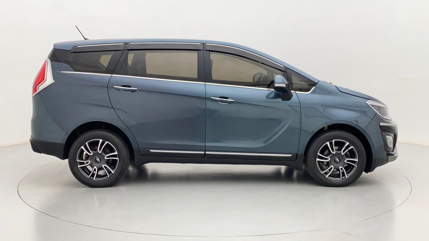 2018 Mahindra MARAZZO M8 7 STR, Diesel, Manual, 17,346 km, Right Side View