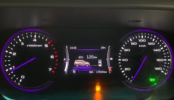 2018 Mahindra MARAZZO M8 7 STR, Diesel, Manual, 17,346 km, Odometer Image