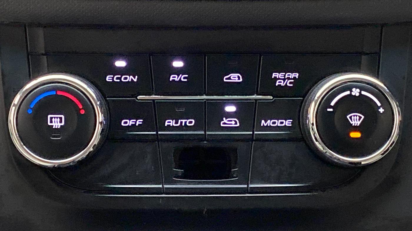 2018 Mahindra MARAZZO M8 7 STR, Diesel, Manual, 17,346 km, Automatic Climate Control