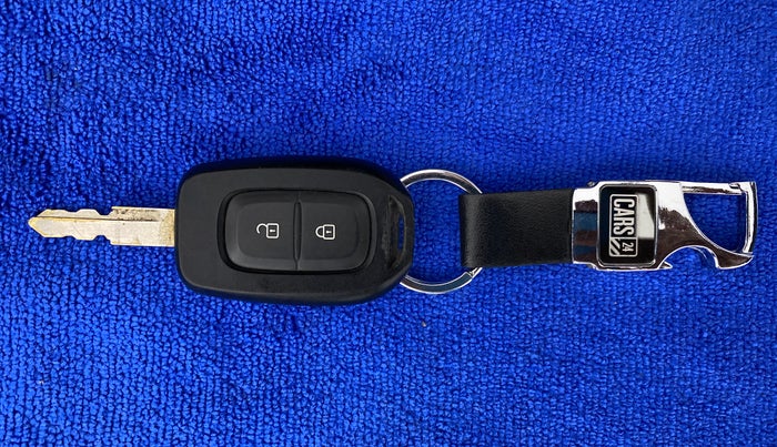 2018 Renault Kwid 1.0 RXT Opt, Petrol, Manual, 9,391 km, Key Close Up