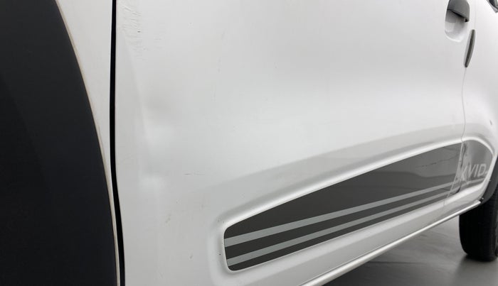 2018 Renault Kwid 1.0 RXT Opt, Petrol, Manual, 9,391 km, Front passenger door - Slightly dented