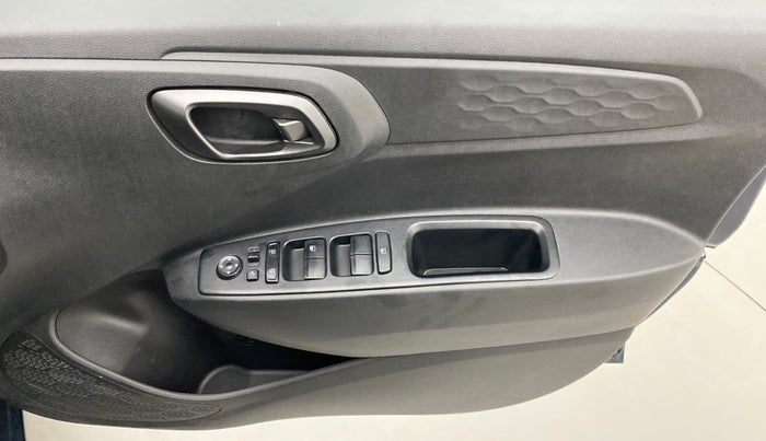 2020 Hyundai GRAND I10 NIOS SPORTZ MT DUAL TONE, Petrol, Manual, 13,749 km, Driver Side Door Panels Control