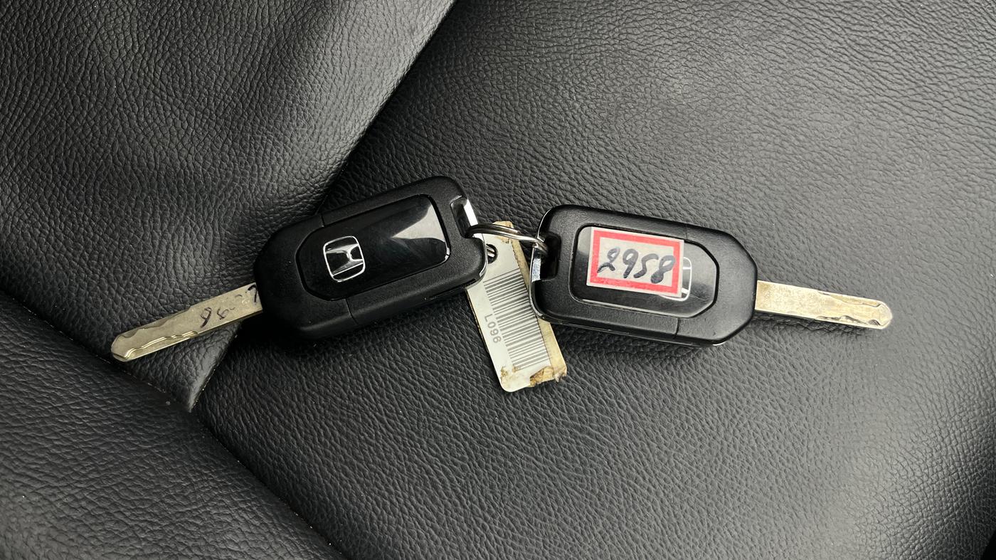 2019 Honda WR-V 1.2L I-VTEC S MT, Petrol, Manual, 23,677 km, Key Close Up