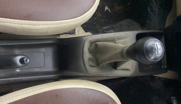 2013 Hyundai Eon ERA +, Petrol, Manual, 69,356 km, Gear Lever