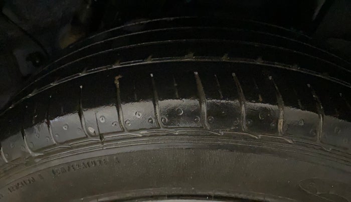 2021 Hyundai VENUE S 1.2, Petrol, Manual, 66,300 km, Left Rear Tyre Tread