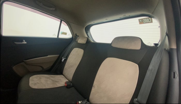 2015 Hyundai Grand i10 SPORTZ 1.2 KAPPA VTVT, Petrol, Manual, 61,268 km, Right Side Rear Door Cabin