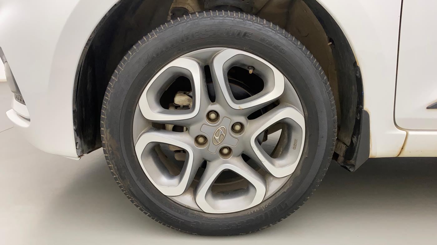 2019 Hyundai Elite i20 ASTA (O) CVT, Petrol, Automatic, 18,643 km, Left Front Wheel