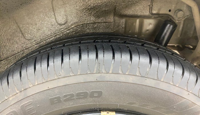 2015 Maruti Wagon R 1.0 VXI, Petrol, Manual, 57,421 km, Left Rear Tyre Tread