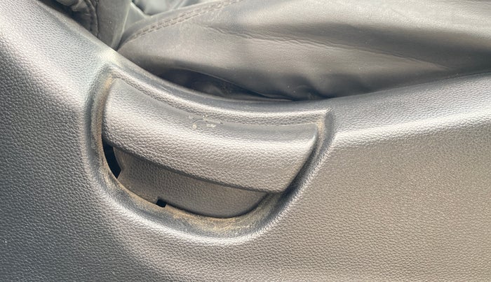 2018 Hyundai Creta E PLUS 1.4 DIESEL, Diesel, Manual, 71,568 km, Driver Side Adjustment Panel