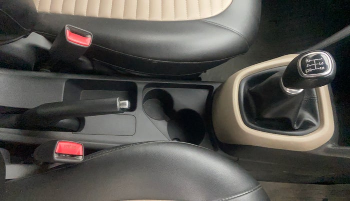 2016 Hyundai Grand i10 SPORTZ 1.2 KAPPA VTVT, Petrol, Manual, 94,181 km, Gear Lever