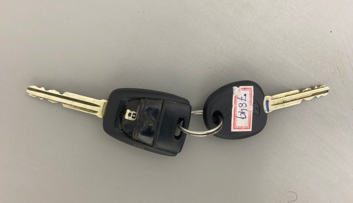 2016 Hyundai Grand i10 SPORTZ 1.2 KAPPA VTVT, Petrol, Manual, 94,181 km, Key Close Up