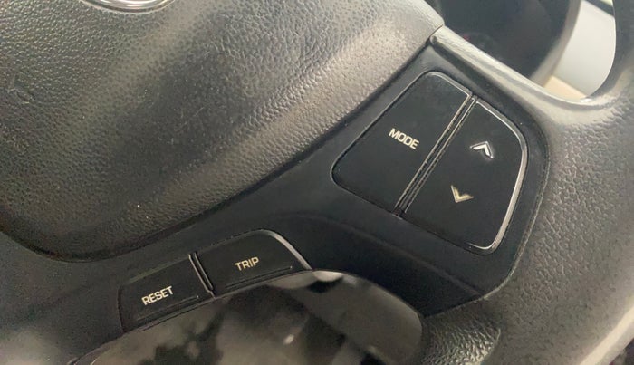 2016 Hyundai Grand i10 SPORTZ 1.2 KAPPA VTVT, Petrol, Manual, 94,181 km, Adaptive Cruise Control