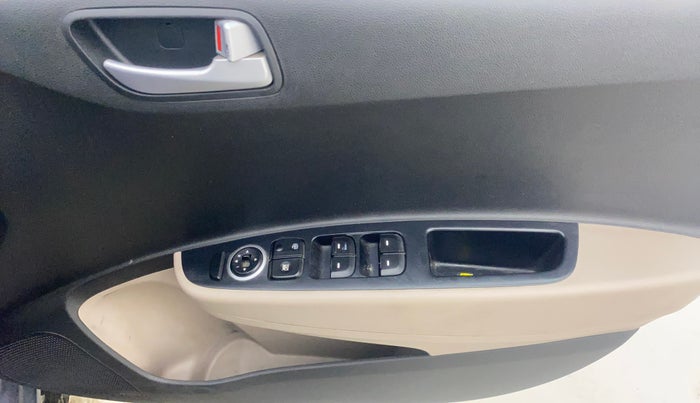 2016 Hyundai Grand i10 SPORTZ 1.2 KAPPA VTVT, Petrol, Manual, 94,181 km, Driver Side Door Panels Control