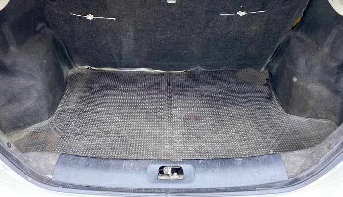 2013 Maruti Swift Dzire VDI BS IV, Diesel, Manual, 2,05,450 km, Boot Inside View