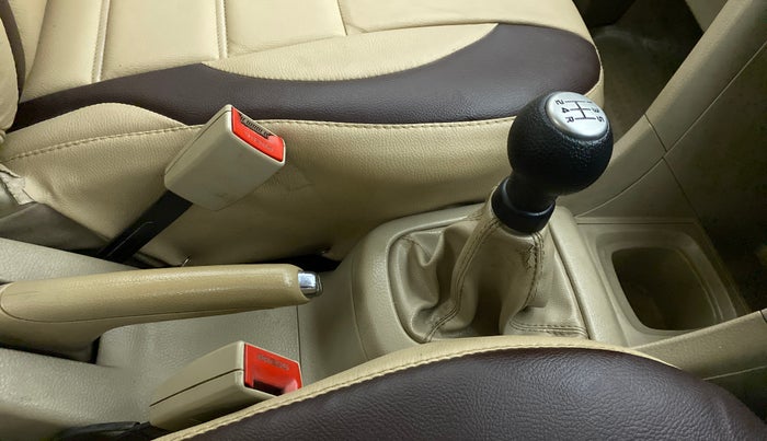 2013 Maruti Swift Dzire VDI BS IV, Diesel, Manual, 2,05,450 km, Gear Lever