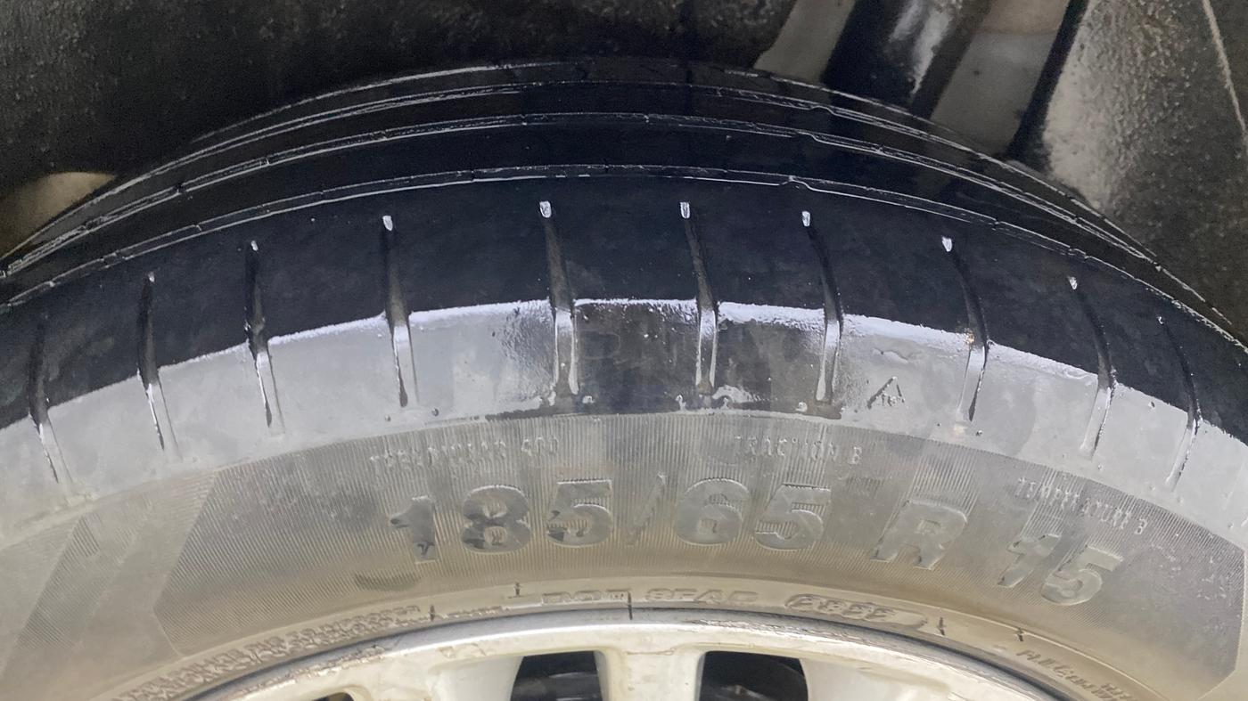 2022 Maruti Dzire ZXI AMT, Petrol, Automatic, 87,333 km, Left Rear Tyre Tread
