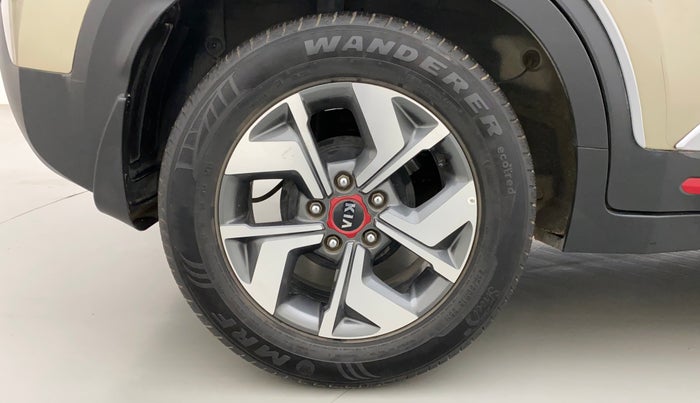 2020 KIA SONET GTX PLUS 1.5 MT DUAL TONE, Diesel, Manual, 39,742 km, Right Rear Wheel