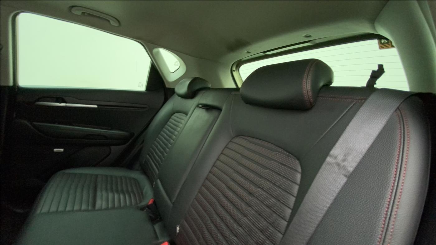 2020 KIA SONET GTX PLUS 1.5 MT DUAL TONE, Diesel, Manual, 39,742 km, Right Side Rear Door Cabin