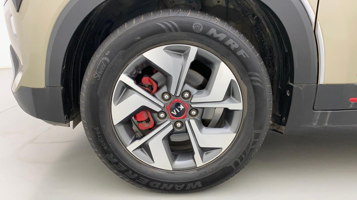 2020 KIA SONET GTX PLUS 1.5 MT DUAL TONE, Diesel, Manual, 39,742 km, Left Front Wheel