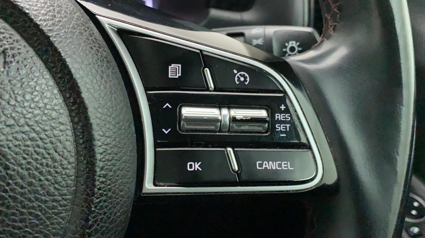 2020 KIA SONET GTX PLUS 1.5 MT DUAL TONE, Diesel, Manual, 39,742 km, Adaptive Cruise Control