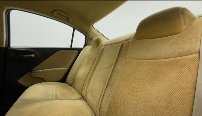 2014 Honda City 1.5L I-VTEC V MT, Petrol, Manual, 97,635 km, Right Side Rear Door Cabin